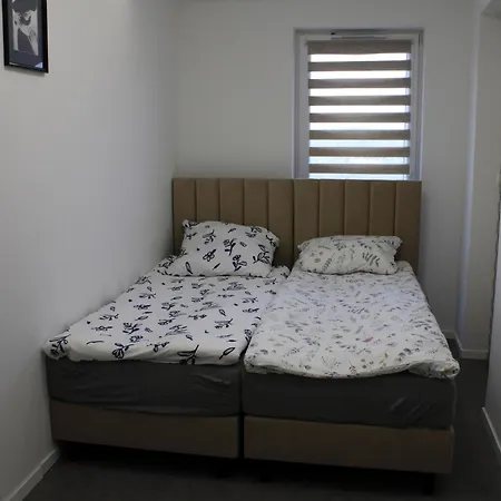 아파트 Prestige Z Prywatnym Parkingiem 에우크