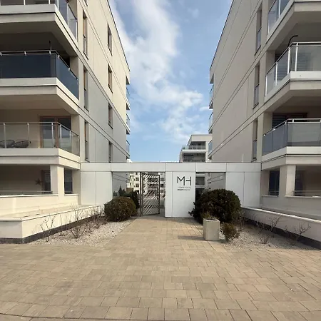 아파트 Prestige Z Prywatnym Parkingiem 에우크