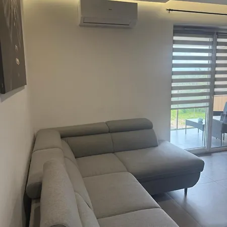 Prestige Z Prywatnym Parkingiem